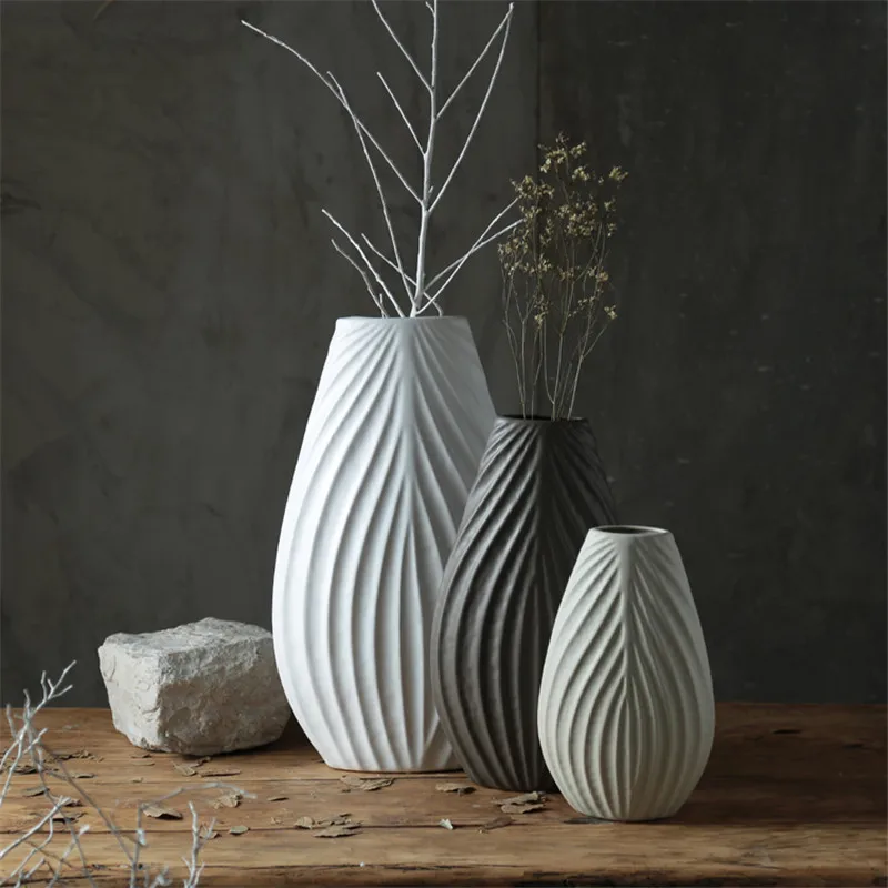 Nordic leaf art ceramic flower vase modern simple home decor