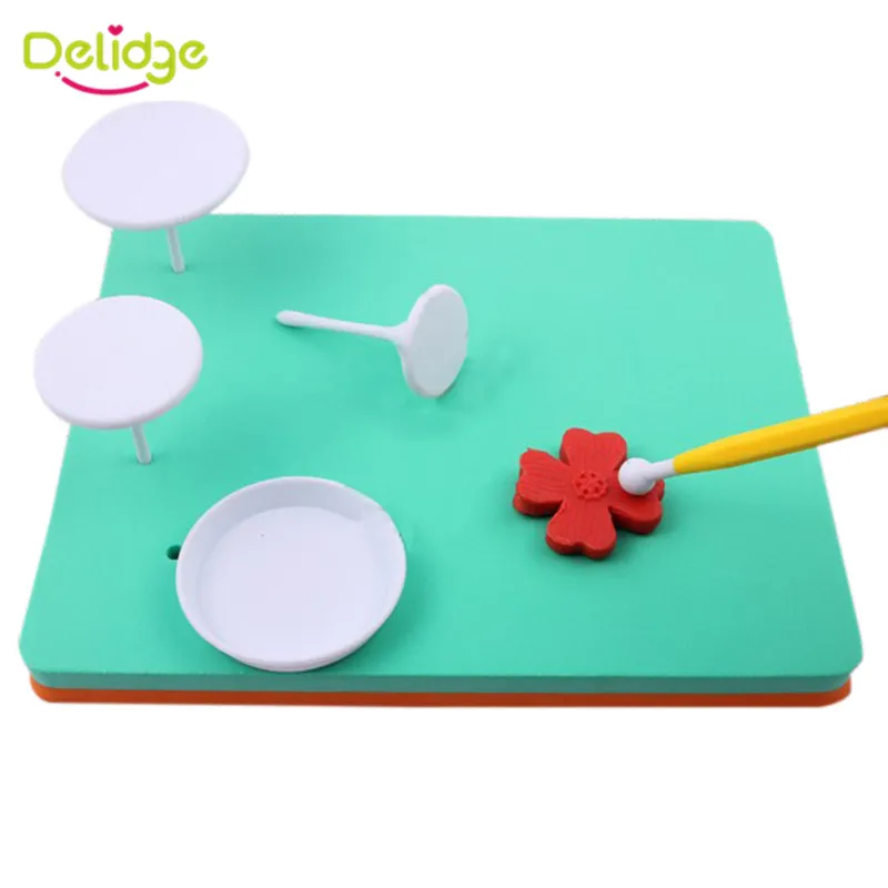 

Delidge 1PC Five-hole Square Shape Flower Modelling Fondant Cake Foam Pad Sponge Gum Paste Decorating Mat For Flower Making Tool