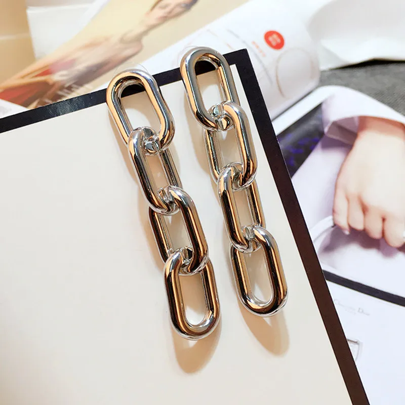 

Europe and America exaggerated earrings thick chain chain personality show field accessories earrings female hipsters