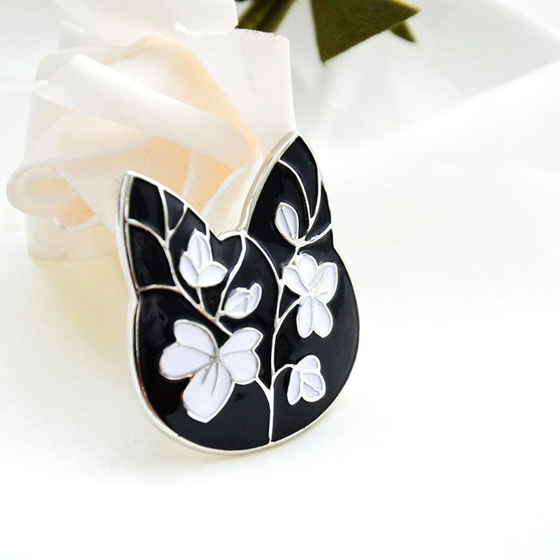 

2018 new environmentally friendly alloy clothing paint pin drop oil brooch fashion cat head brooch