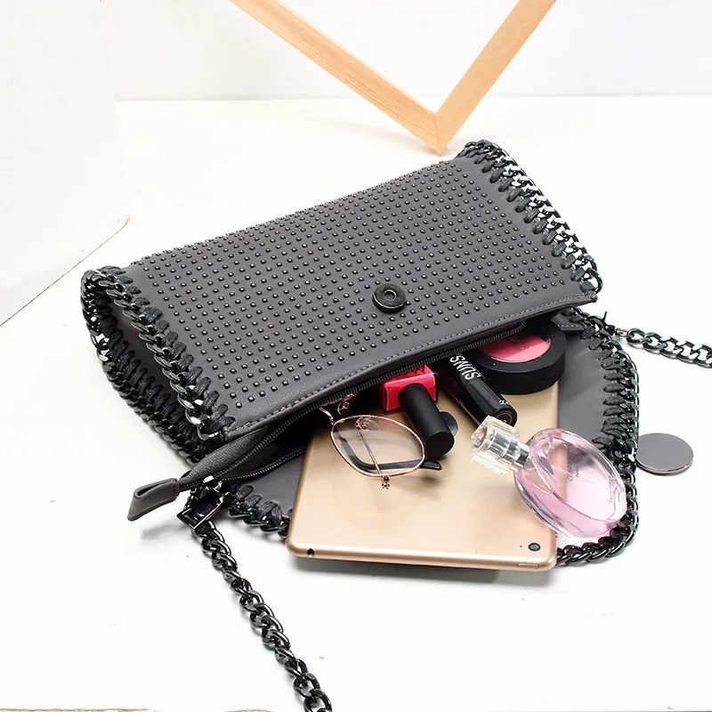 Women Shoulder Bags Retro Rivet Lady Handbags Luxury Soft Pu Leather Crossbody Bag