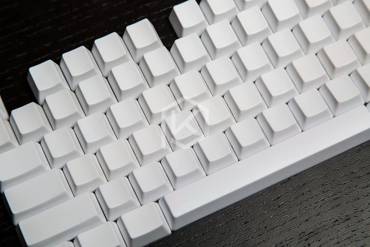 Пустые PBT брелки 104 ключей в OEM профиле со стеблями Cherry MX PBT пластиковые пустые(без легенд) 104 ключей в каждом наборе