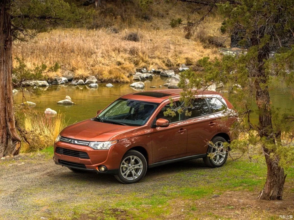 Mitsubishi Outlander 2014