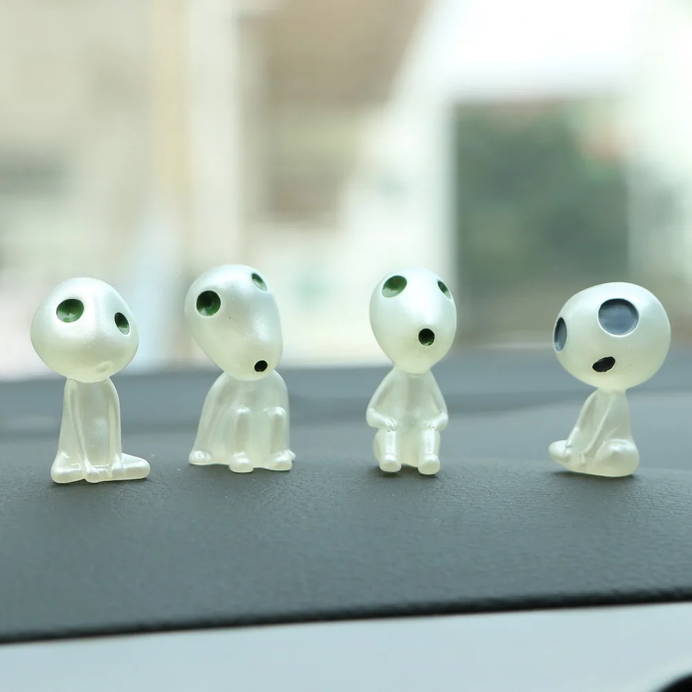 YOSOLO Mini Alien Dolls Cartoon Resin Luminous Car Ornament Auto Decoration Car-styling Interior Accessories YOSOLO Mini Alien Dolls Cartoon Resin Luminous Car Ornament Auto Decoration Car-styling Interior Accessories