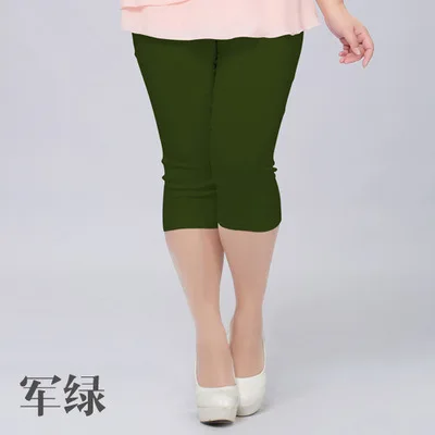 Женские эластичные брюки размера плюс, 6XL, 5XL, 4XL, хорошее качество, очень большой размер, женские Капри, супер эластичные летние брюки - Цвет: Армейский зеленый