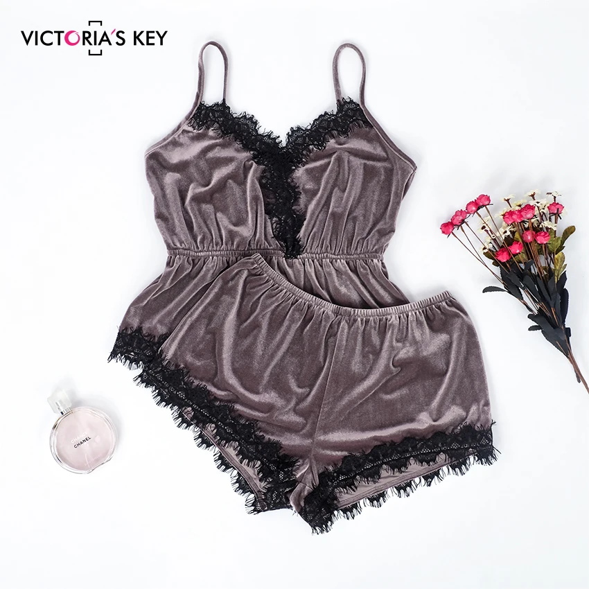 

VICTORIA'S KEY Women's Sexy Pajamas Sets Brown Velvet Camis Lace Tops Shorts 2 Pieces Female Sleepwear Nightwear Pajama 2019