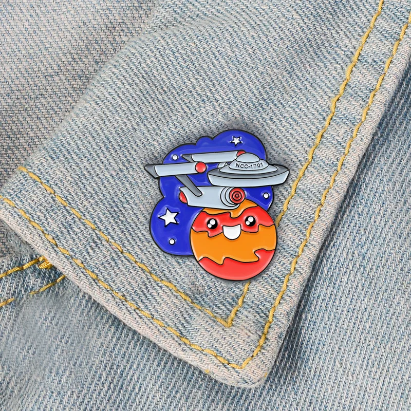 

WEISHUOLI Cartoon Galaxy Badge NCC-1701 Number Spaceship Jupiter Night Sky brooch For Women jewelry