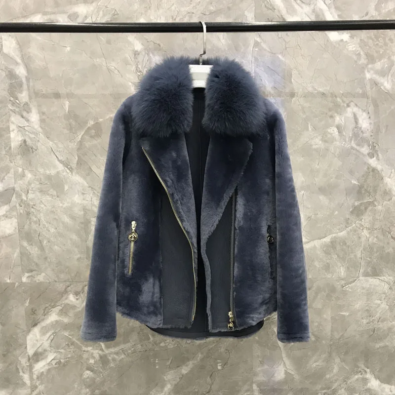 2018 Women Real Fur Coat Jacket Natural Fox Fur Collar Sheep Shearling Jacket Black Short Winter Coat Women Lamb Fur Jacket