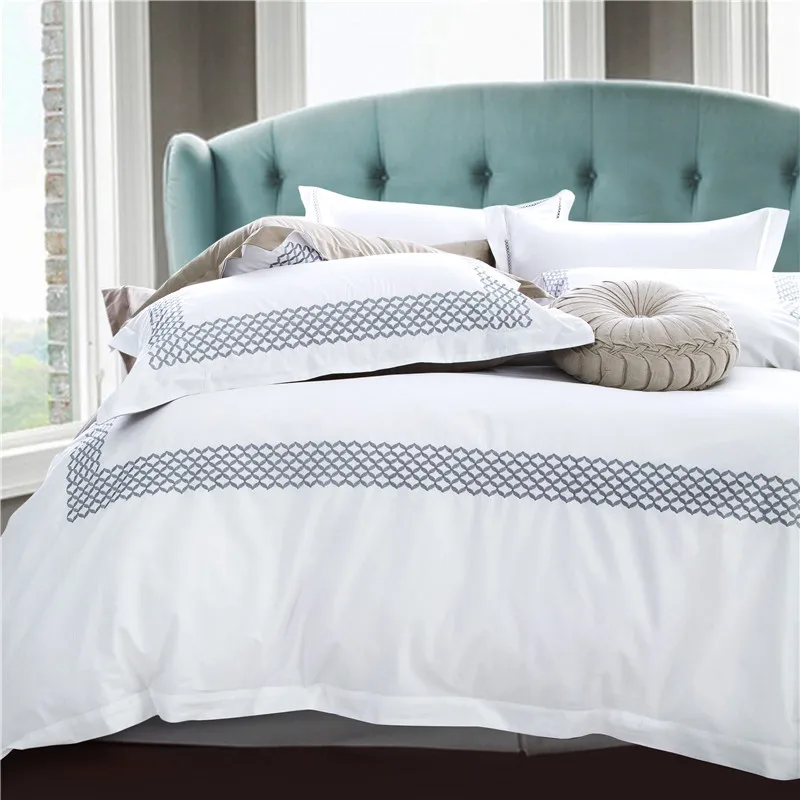 

Egyptian cotton satin bed linen white color hotel bedding sets king queen size embroidered bedclothes duvet cover bed sheet set