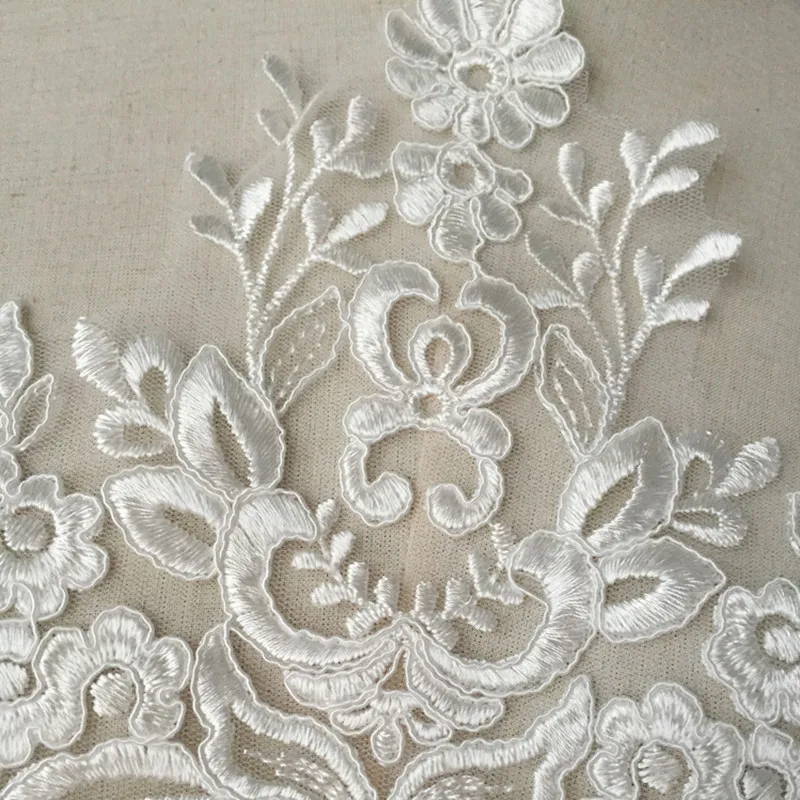 Ivory-white-Flower-Motif-Lace-applique-Rococo-Trim-Lace-Applique-Luxury-Bridal-Lace-Design (1)