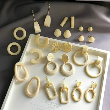 

Fashion Resin Geometric Round Stud Earrings Simple Stud Earrings Women 925 Silver Needle Hypoallergenic Gold Color Plating