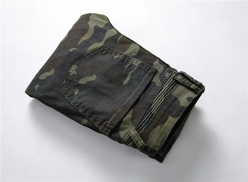 7F2A5126