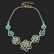 2017 Bohemian Chain Necklaces Flower Retro Crystal Pendant Necklaces For Women Jewlery Charming Choker Statement Necklaces