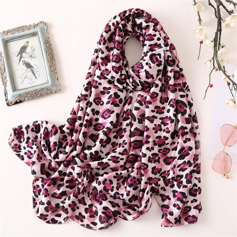 

2019 Leopard Silk Scarf Women Satin Smooth Print Shawl Foulard Hijabs Female Scarves Ladies Girls Neck Long Head Scarf Wraps