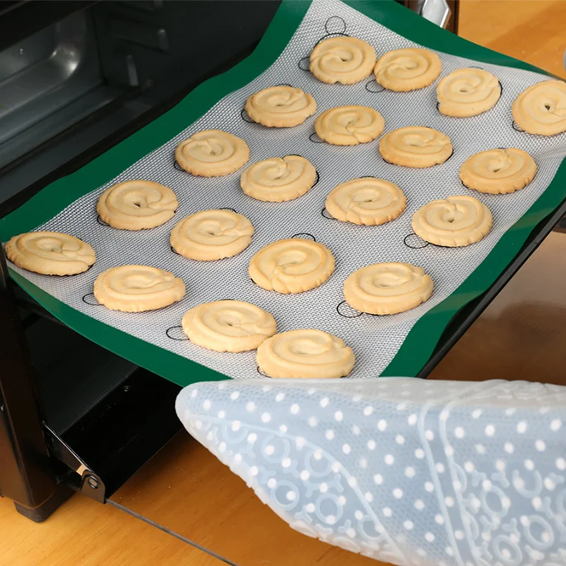 

1Pc Bear Circle Design Silicone Baking Mat Sheet Non-stick Macaron Cookie Rolling Dough Pad Bakeware Oven Pastry Tools 42*29.5cm
