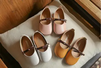 

Girls small butterfly shoes 2018 summer new children's fashion wild princess shoes girl Baotou casual bean shoes