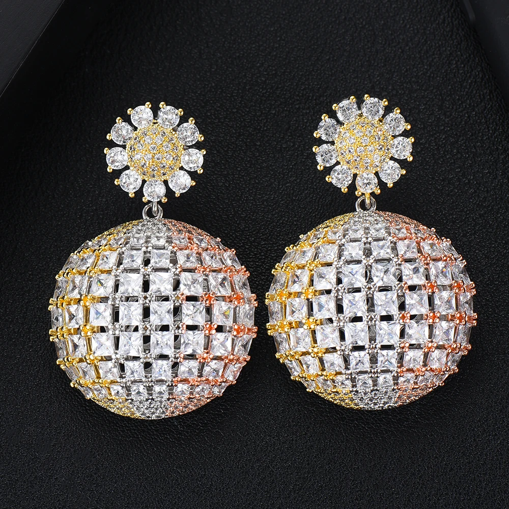 

SisCathy 2019 Hot Design Full Cubic Zirconia Dangle Statement Earrings African korean Elegant Women Drop Earrings in Jewelry