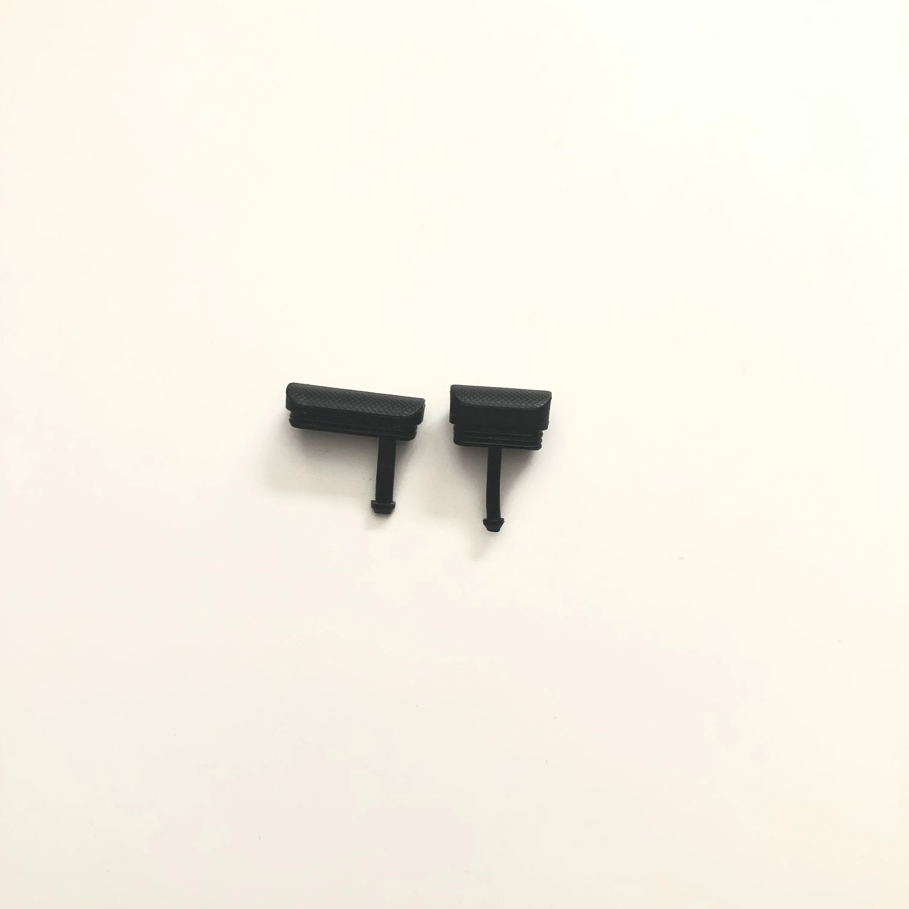 

Homtom HT20 Used USB Earphone Interface Rubber Stopper For Homtom HT20 MT6737 Quad Core 4.7 Inch HD 1280x720 Smartphone