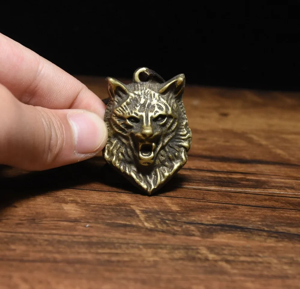 

wedding decoration China Copper Bronze exorcise evil spirits Animal wolf Head Statue Amulet Pendant