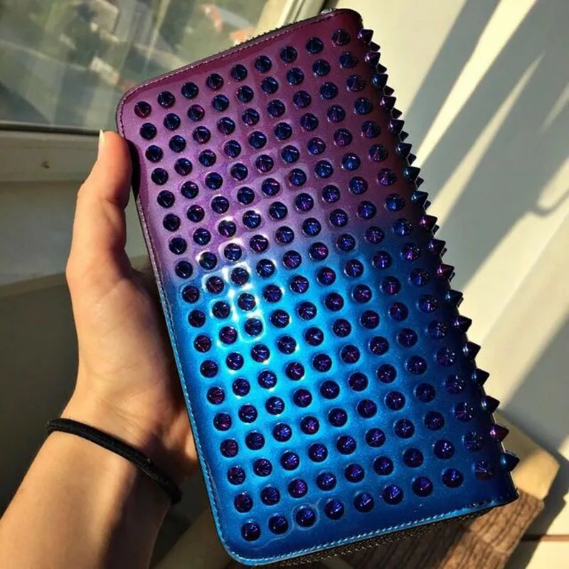 Personality hot specials new leather men and women models mini wallet rivets long ladies handbags, zipper ladies fashion classic