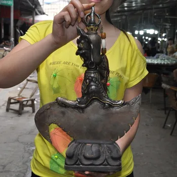 Cheap Christmas Old Tibet Temple Meteorite Iron Buddha Head Exorcism Dorje Vajra Phurpa Ax Axe New Year