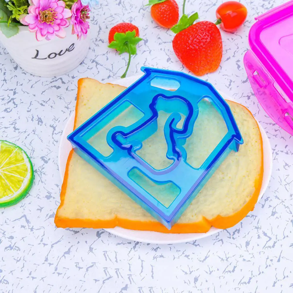 Случайный цвет Творческий обед DIY бутерброды резак формы форма еда Резка Die хлеб печенье для детей Детская безопасность - Цвет: E