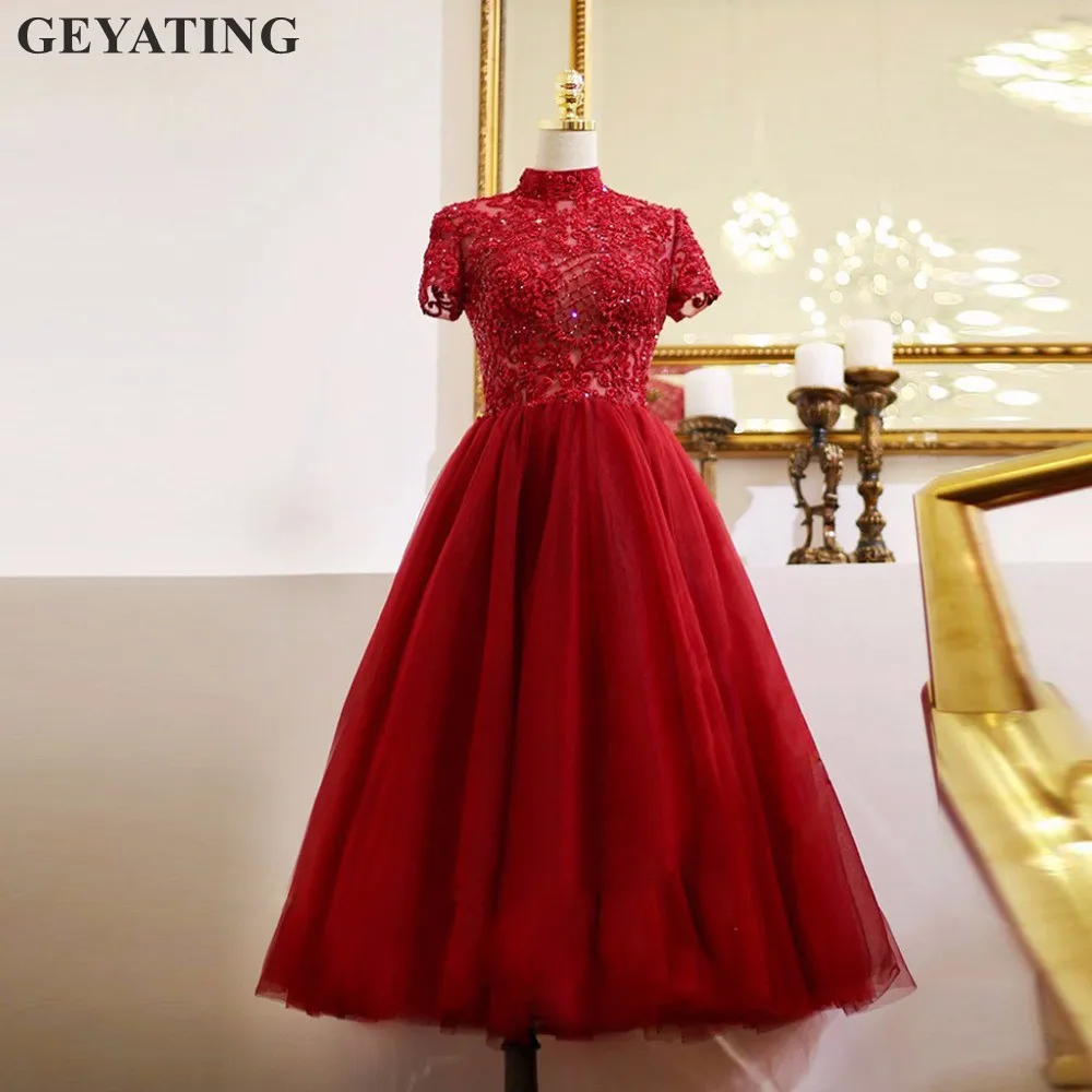 US $9.9 90% OFFVintage Tee Länge Wein Rote Spitze Abendkleider 9090 Elegante Perlen Kristall High Neck Short Prom Party Kleid mit Kurzen US $9.9 90% OFFVintage Tee Länge Wein Rote Spitze Abendkleider 9090 Elegante Perlen Kristall High Neck Short Prom Party Kleid mit Kurzen