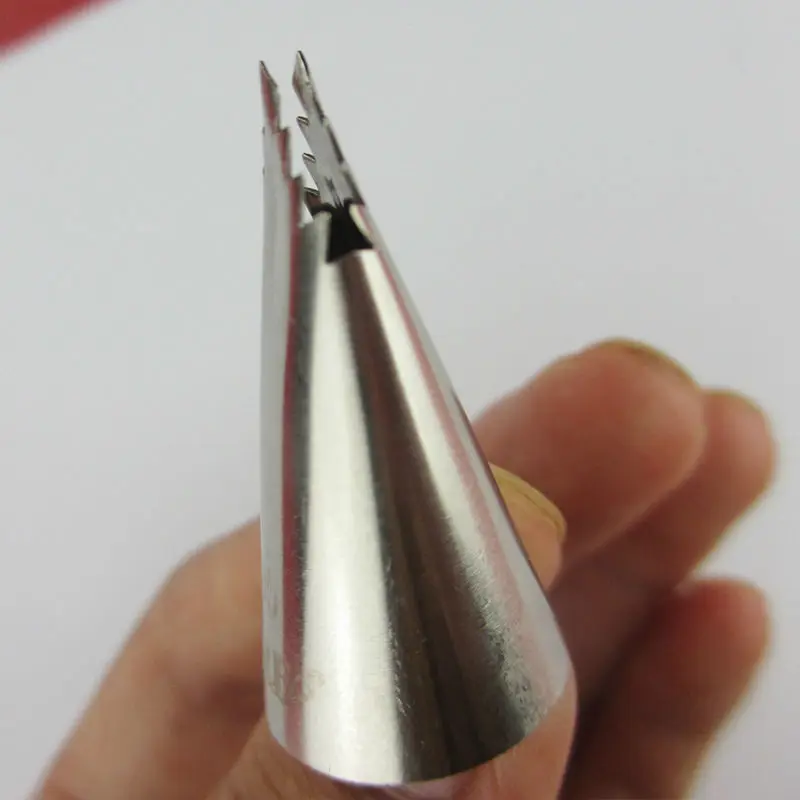 -95-Leaves-Tube-Decorating-Mouth-Stainless-Steel-Icing-Fondant-Piping-Decorating-Nozzle-Tip-Baking-Pastry (1)