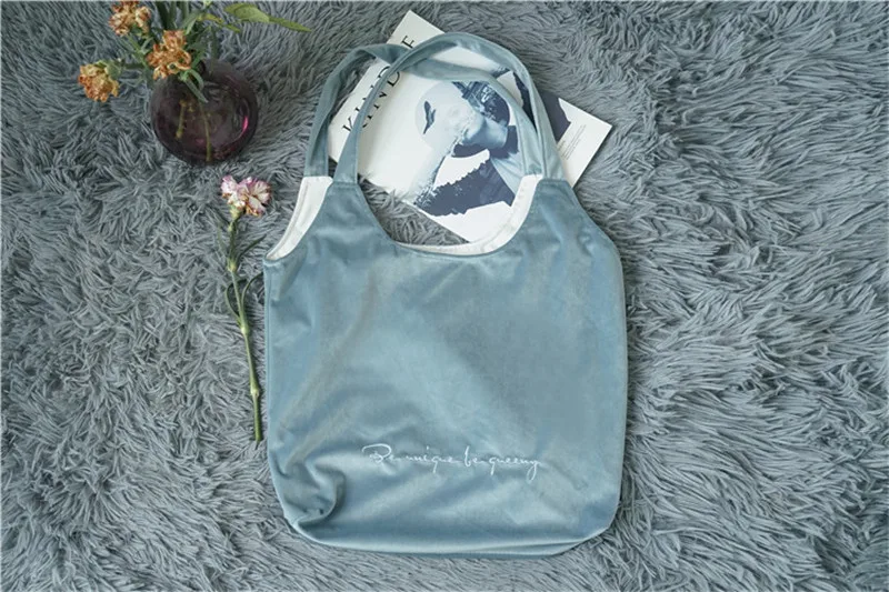 10329742816_1746623904