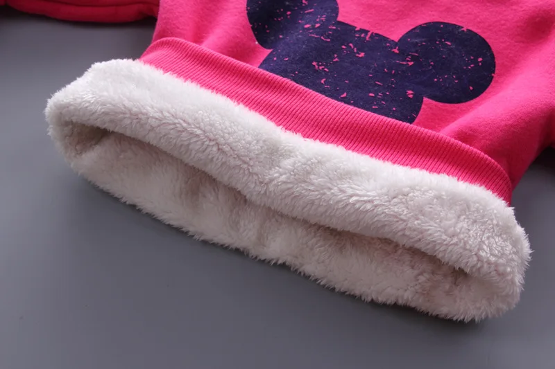 Детская одежда для мальчиков; зимняя утепленная флисовая толстовка и штаны с принтом Микки Мауса; комплект одежды для маленьких девочек