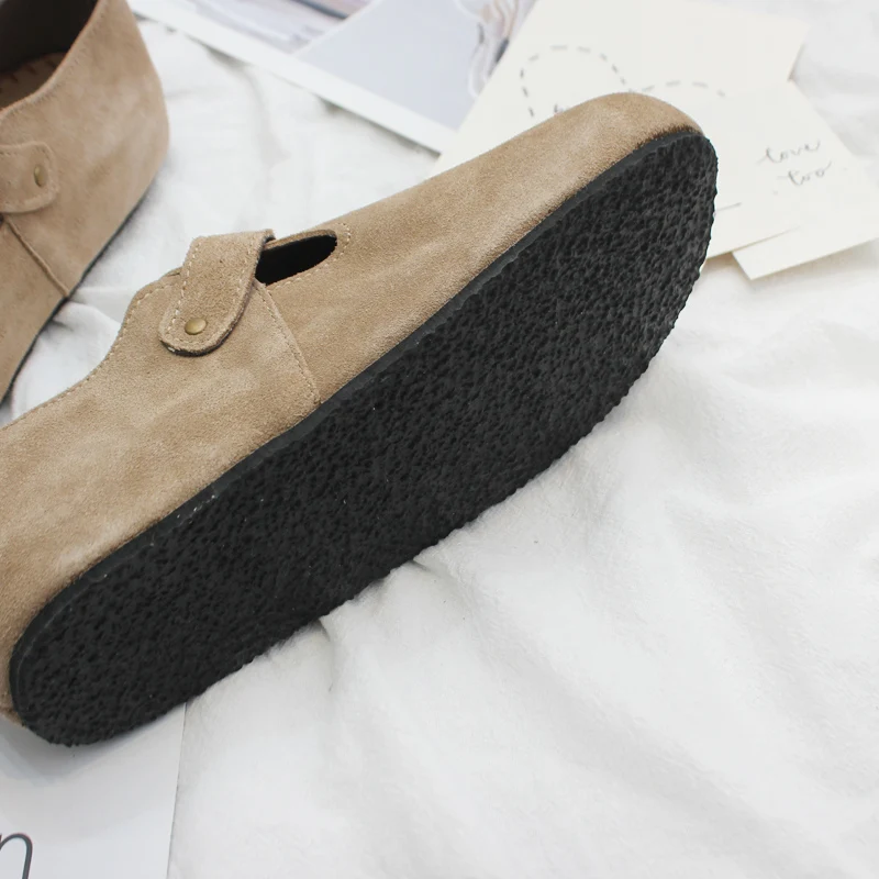 Careaymade- обувь в стиле ретро на плоской подошве с круглым носком из натурального нубука с пряжкой на ремешке тонкие бархатные 4 цвета