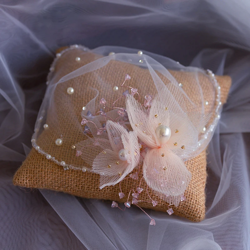 

Woman Romantic Handmade Beadings Wedding Veils Hair Soft Blusher Brides Veil for Bridal Tulle Veil in High Quality