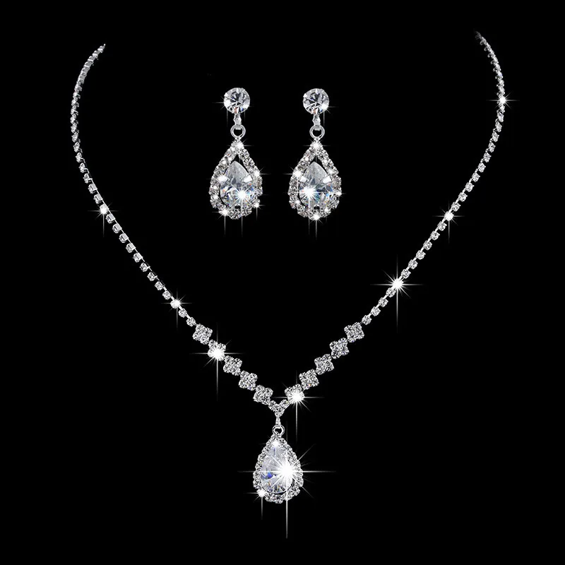 

Cute Female Crystal White Zircon Stone Jewelry Set 925 Silver Chain Necklace Earrings Set 2019 Valentine's Day Gifts