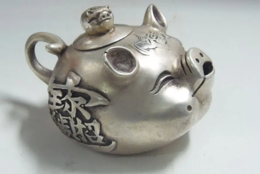 

Decorated Old Handwork tibet silver collectable old style lifelike pig teapot