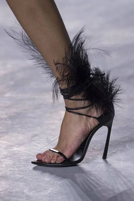 

Fashion Feather Decor High Heel Cut Out Concise Style Party Stiletto Sandals Open Toe Ankle Strap Sexy Black Novelty Summer Shoe