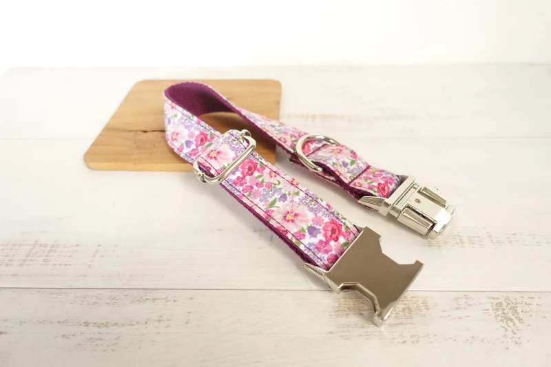 Персонализированные ошейник с металлической пряжкой оптовая продажа поводок любимчика воротник комплект фиолетовый цветок печати
