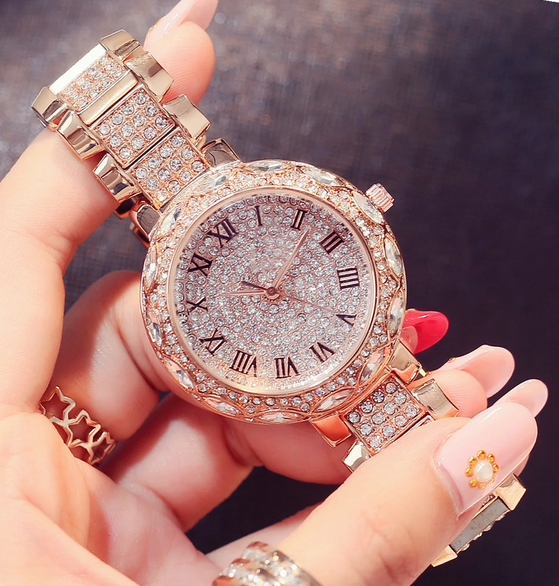 

Designer Brand Luxury Women Watches Dropshipping New 2019 Hot Selling Gold Diamond Watch Gifts for Women Quartz Rhinestone Watch