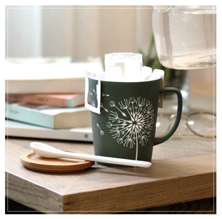 OUSSIRRO креативные листья одуванчика тема молоко кофе керамика кружки с крышкой и ложкой чистый цвет кружки чашки кухня инструмент подарок