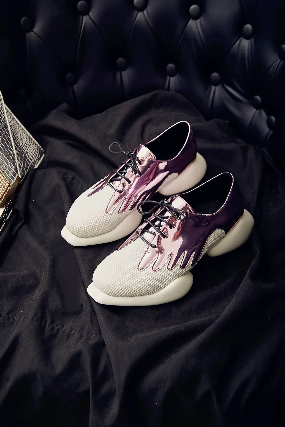 Женские туфли из лакированной кожи в стиле пэчворк; дышащие сетчатые туфли на плоской платформе со шнуровкой; фирменные дизайнерские эспадрильи для отдыха; повседневная женская обувь