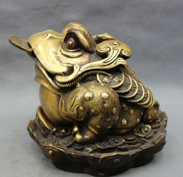 

Chinese Bronze Folk FengShui Wealth RuYi Hoptoad Toad On YuanBao Coin Statue