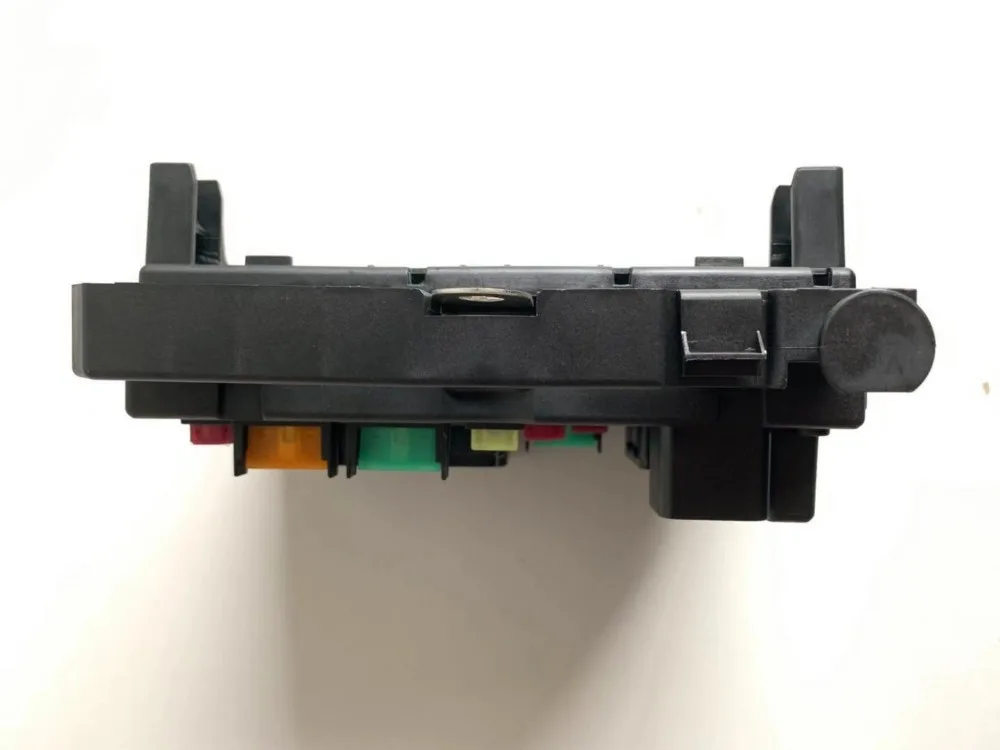 Fuse Box Unit Assembly RELAY For CITROEN C3 C5 C8 XSARA PICASSO PEUGEOT 206 CABRIO 307 CABRIO 406 COUPE 807 9657608580