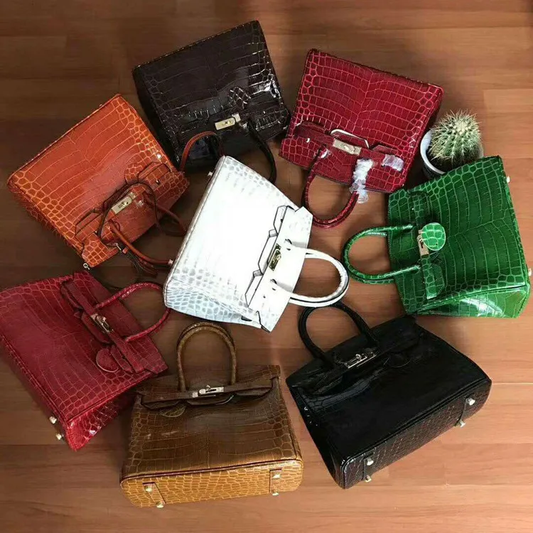 

2019 European and American fashion women's bag stone crocodile pattern platinum bag shoulder bag