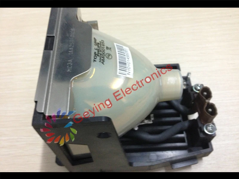 

original replacement Projector Lamp POA-LMP59 UHP200W for PLC-XT10A / PLC-XT11 / PLC-XT15A/PLC-XT15KA MP-50t / MP-55t / MP-56t