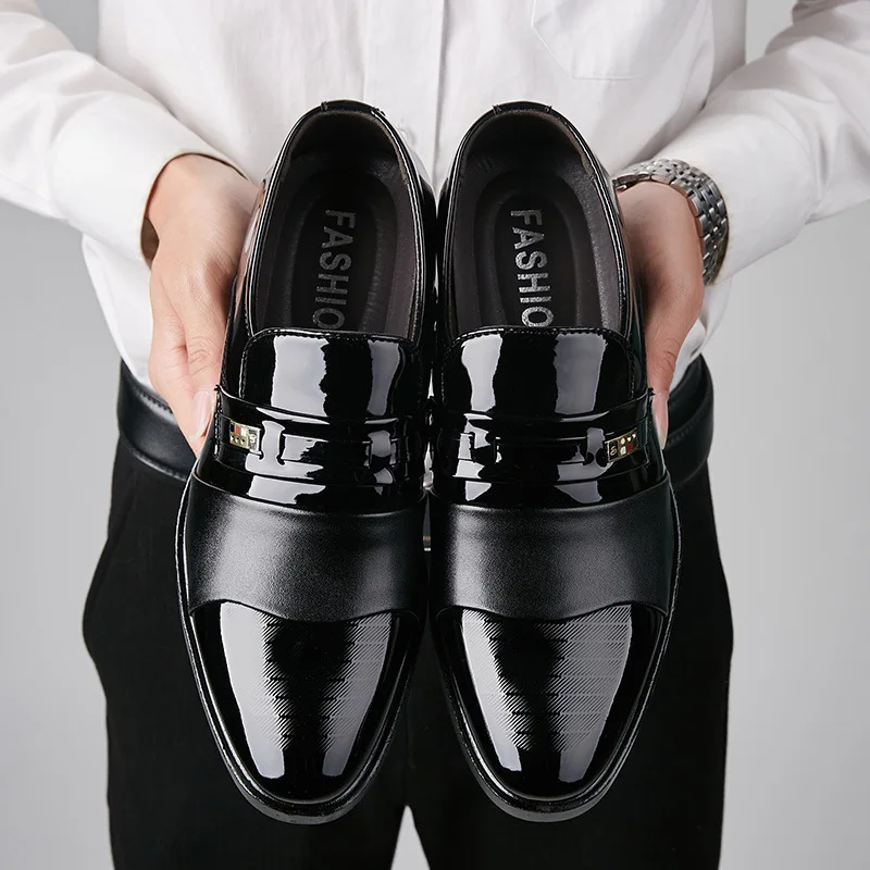 Men s Dress Shoes Classic High Quality Leisure All-match British Style Patent Leather Pointed Toe Shoe Men Daily Large Size New Men s Dress Shoes Classic High Quality Leisure All-match British Style Patent Leather Pointed Toe Shoe Men Daily Large Size New