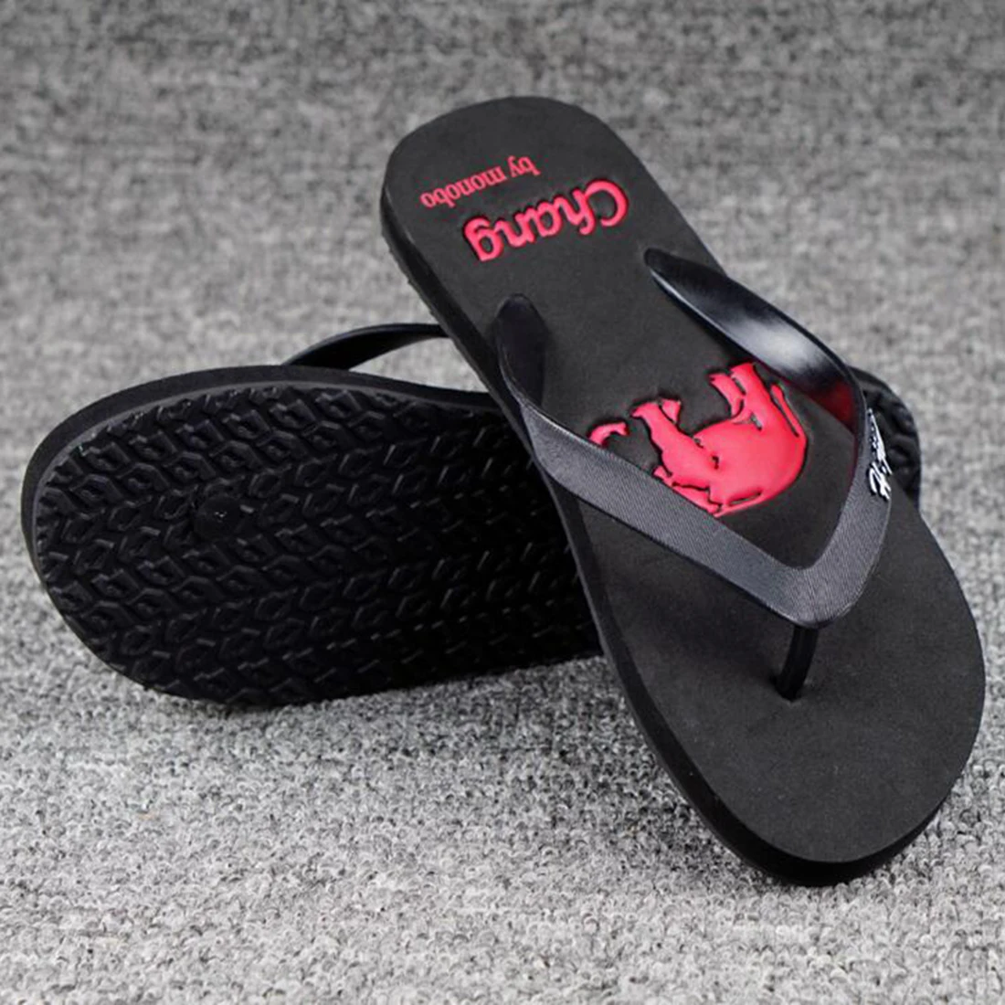 

2017 New flat sandals men candy color male summer beach slippers cute cartoon Elephant Beach flip flops free shipping