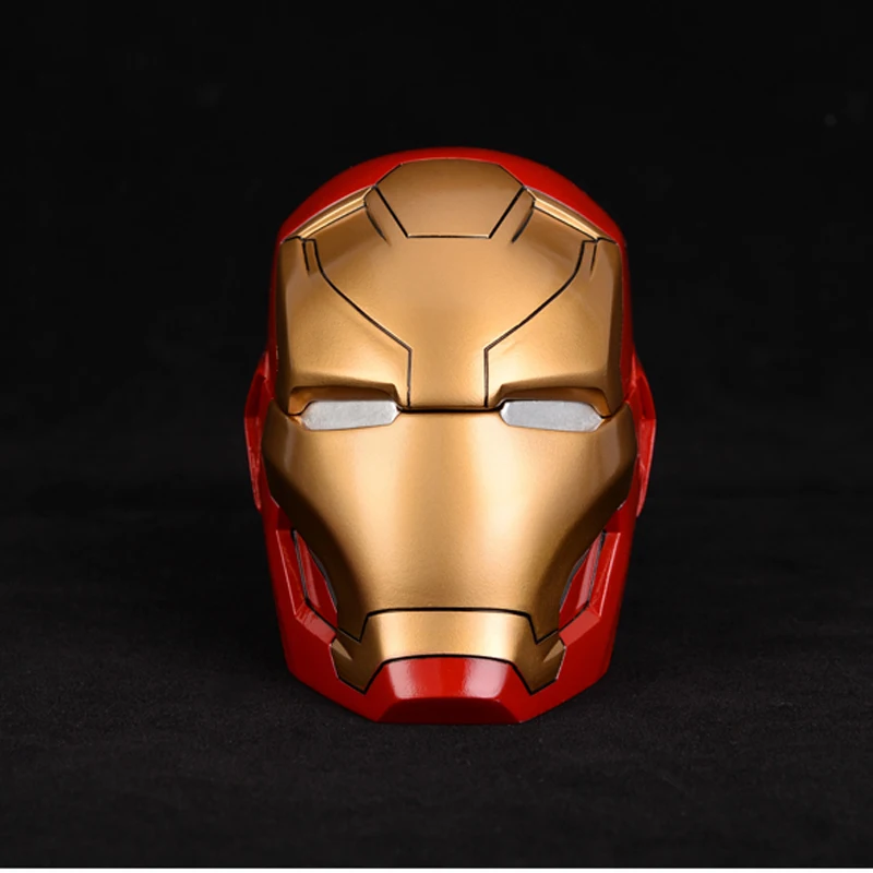 

Cool 1:1 Iron Man model hand helmet ornaments creative money piggy bankReceive creative gifts for housewarming