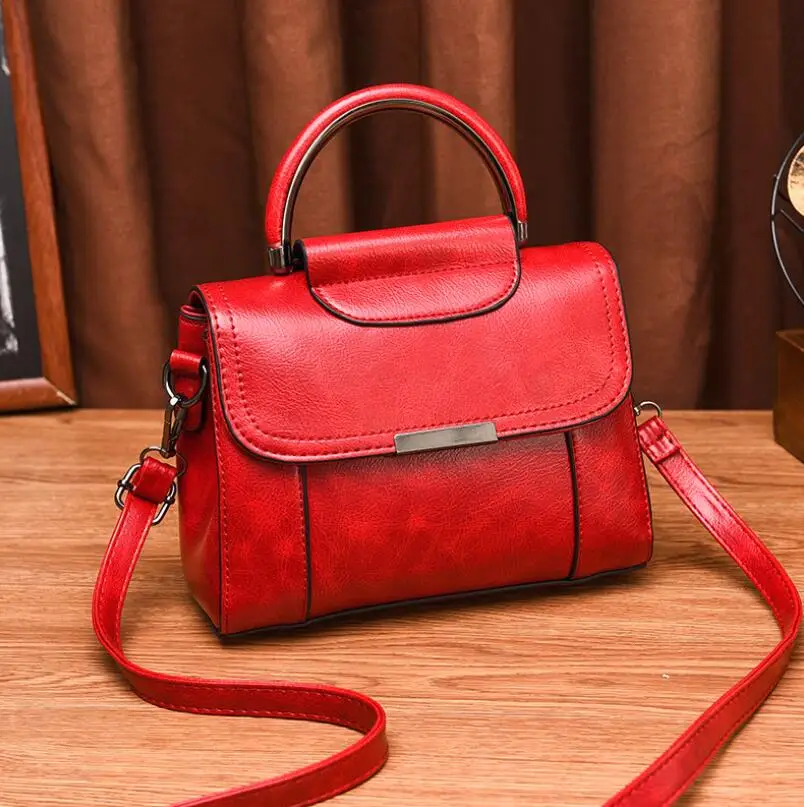 Новинка 2020 oilskin сумка на одно плечо из искусственной кожи однотонная маленькая