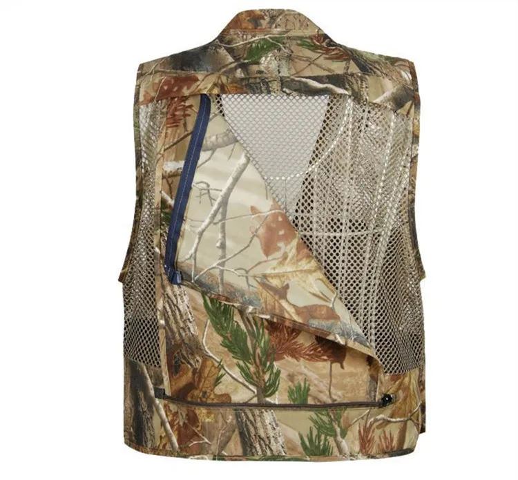 

Reed Camouflage Hunting Vest Duck Camo Hunter Waistcoat Vest as Hunting Gear