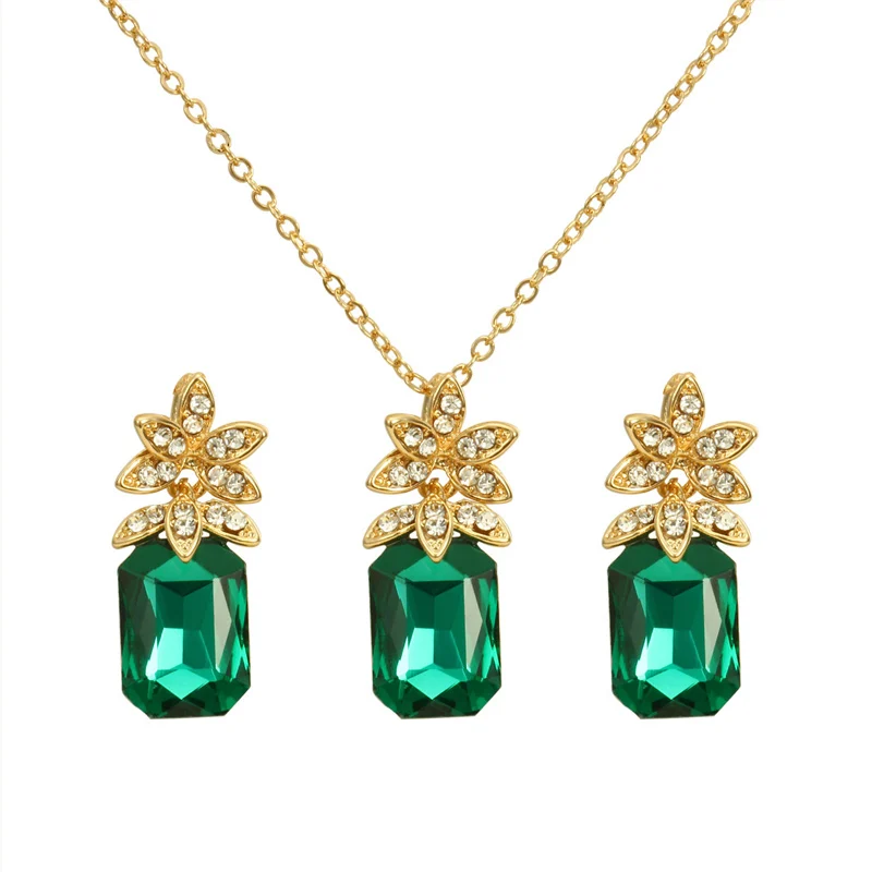 

Vintage Women Elegant Pineapple Style Rhinestone Pendant Necklace Earrings Gold Crystal Jewelry Set Wedding Jewlery Sets