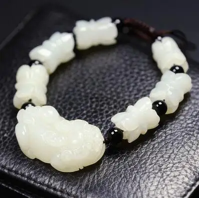 

Yutian jade bead shape the white jade bracelet